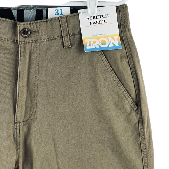 NWT IRON CO. Men's Stretch Waist Flat Front Shorts Size 31 Color Buck - Picture 3 of 13